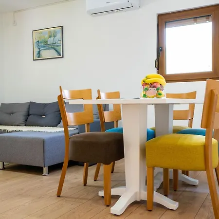 Vajati Gradac Apartment