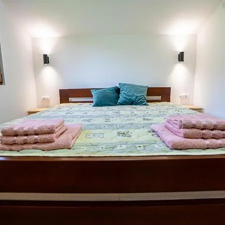Apartment Vajati Gradac
