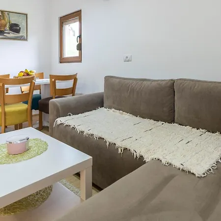 Apartment Vajati Gradac